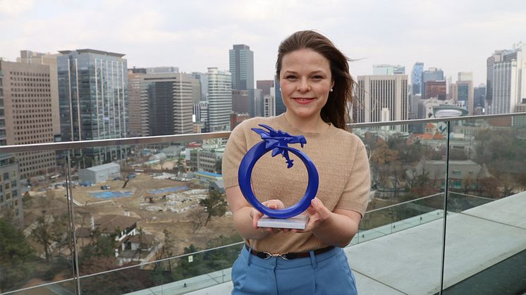 Blue Dragon Award Mia 