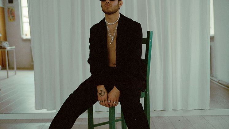 IVAN$ITO får dig i weekend-humør, når han den 27. januar fylder Lille VEGA med sit mix af reggeaton, lækre vibes og nordisk melankoli.