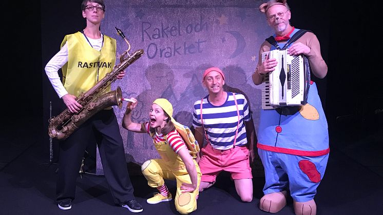 "Rakel och Oraklet" - nyskriven musikal för de yngsta. Frida Rolfsdotter Thurfjell, Hanna Brehmer, Anders Wängdahl och Per Larsson.
