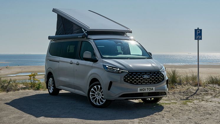 2024FordTransitNuggetLWBTitanium_1.2_3-4_front.jpg