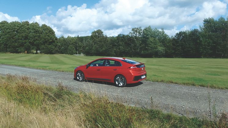Hyundai IONIQ hybrid