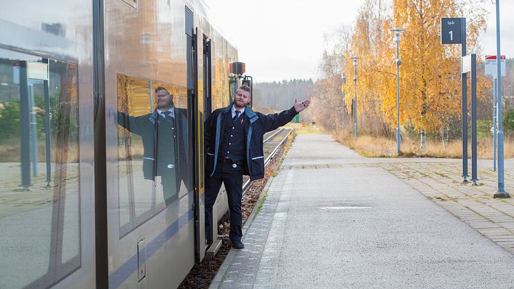 Fler avgångar och bättre vaccinationstäckning kommer få tillbaka resenärerna till kollektivtrafiken