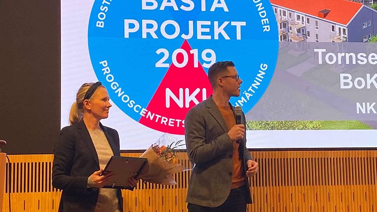 Maria Forssell och Juvall Jungman på scen under Prognoscentrets NKI-seminarium 2020. 