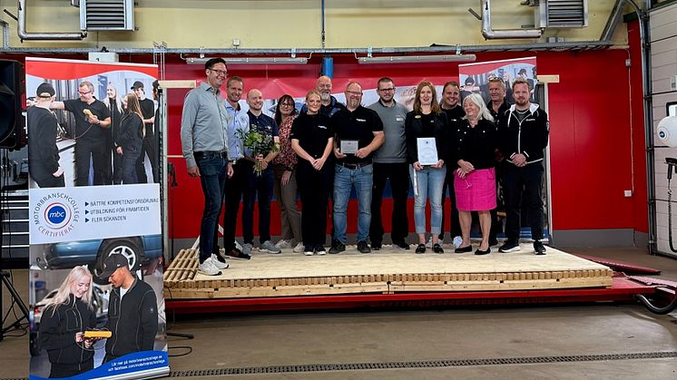 Motorbranschen kvalitetssäkrar gymnasieutbildning i Mjölby. Dackeskolan certifierat som Motorbranschcollege!