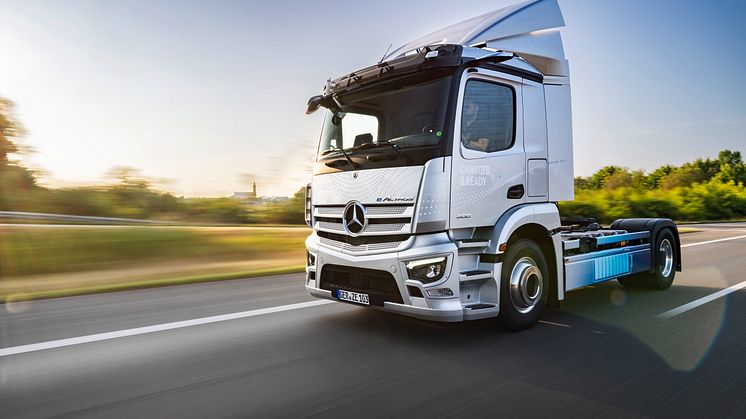 Mercedes-Benz eActros 300