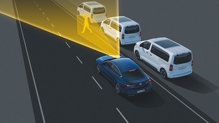 Opel-Insignia-Automatic-Emergency-Braking-510057