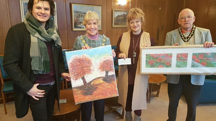 Artistic boost for mayor’s charities