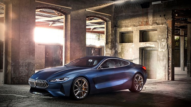 En forsmak på sofistikert kjøreglede: BMW Concept 8-serie