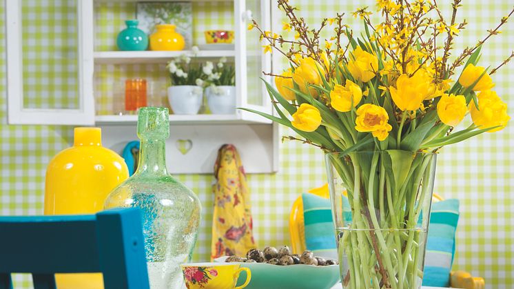 Fira påsken med säsongens blommor