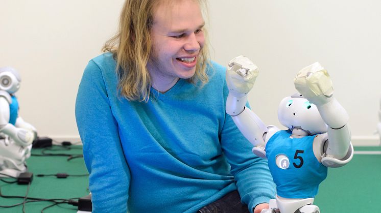 ​Anders Walls forskarstipendium till förbundskapten i robotfotboll