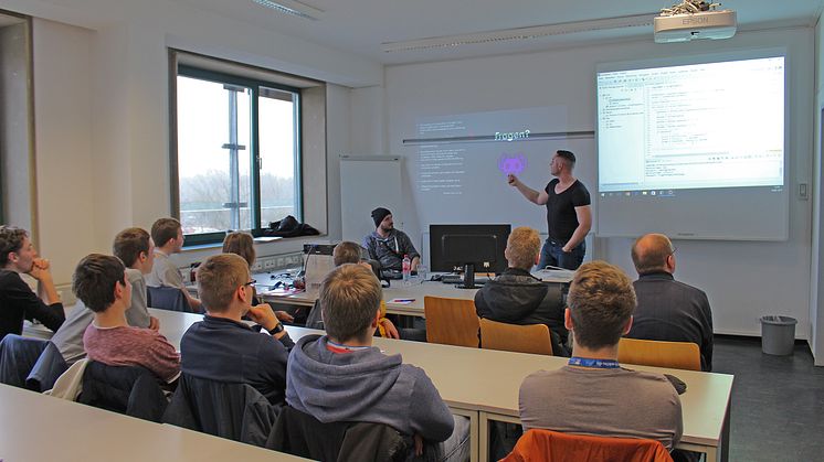 Mehr als 300 Schülerinnen und Schüler beim 6. Fachtag Informatik am 24. Januar 2017 an der Technischen Hochschule Wildau