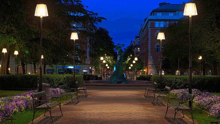 Mariatorget i Stockholm med ny belysning - Lysdesign ÅF Lighting. Foto: ÅF Lighting
