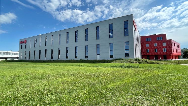 Der neue Glatz Unternehmenssitz in Frauenfeld, Schweiz, vereint auf über 8.000 Quadratmetern alle Bereiche – von der Entwicklung und Produktion über die Näherei bis zum repräsentativen Schulungszentrum.