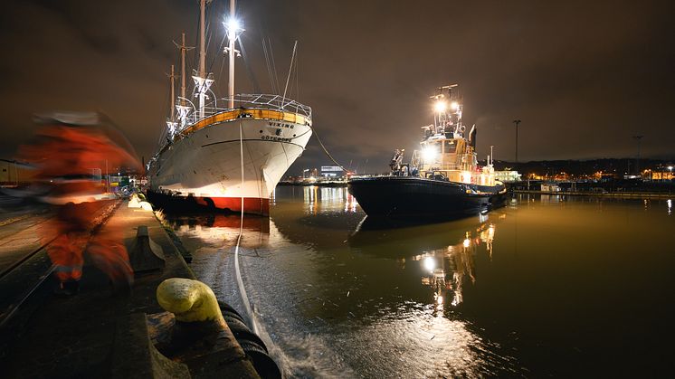 Barken Viking lämnar Göteborg