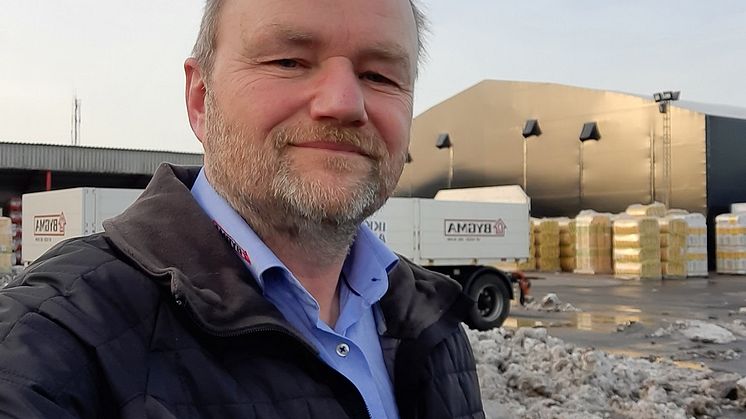 Sælger Ebbe Dehnert har 25 års-jubilæum i Bygma Jelling den 1. marts 2021.