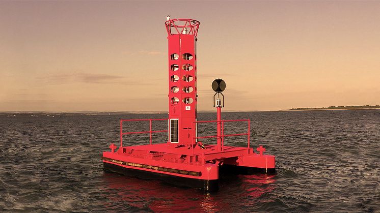 High res image - Rock Seven - Calshot Buoy
