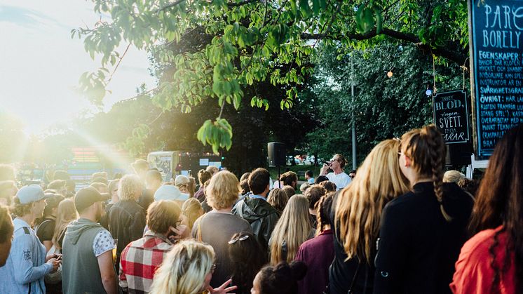 Boulefestival intar Slottsgatan i helgen 