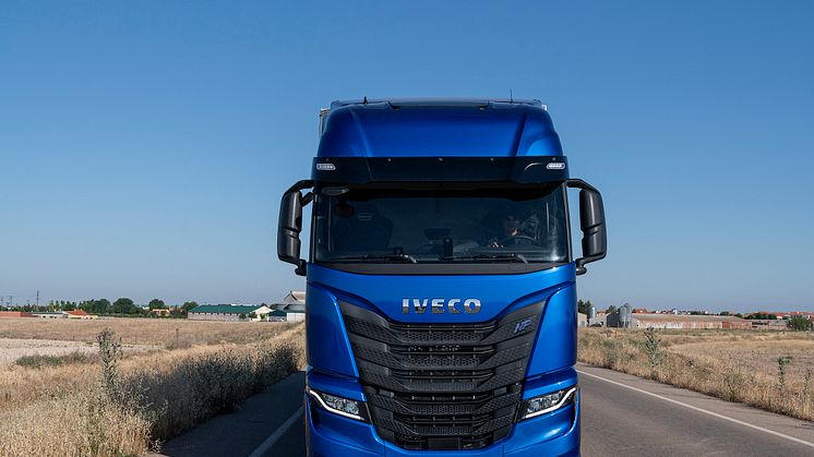 IVECO S-WAY NP