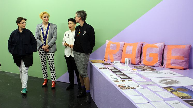Redaktörer för LTTR: Emily Roysdon, K8 Hardy, Ginger Brooks Takahashi och Ulrike Müller