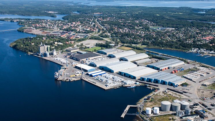 Umeå hamn utvecklas om för att möta framtiden. Tyréns har fått förtroendet att vara generalkonsult för projektering gällande nybyggnad av Södra kajen med RoRo ramp.  Foto: Umeå Hamn AB.