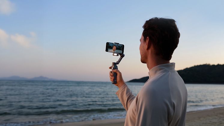 Osmo mobile 7P_AI module fill light.jpg
