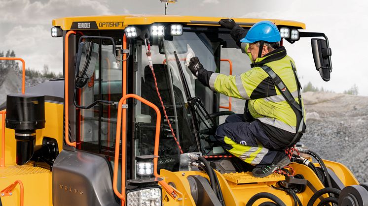 Volvo L260 hjullastare - serviceplattform