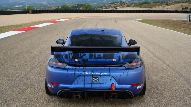 4 - 718 Cayman GT4 RS Clubsport.jpg