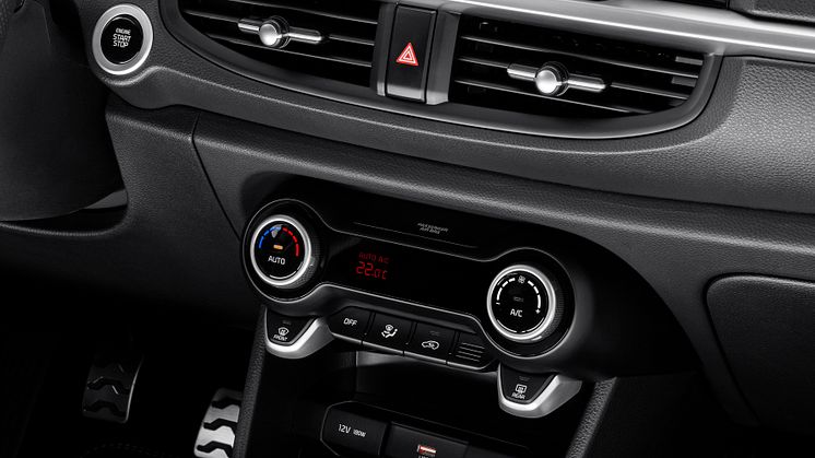 Kia_Picanto-GTLine-Interior-High-res 04
