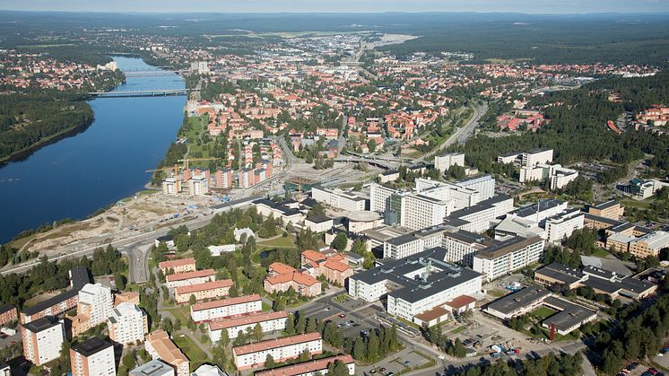 Norrlands universitetssjukhus, flygbild  - original (363752).jpg