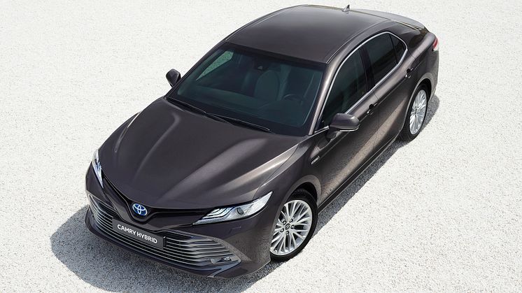Her er prisene på nye Toyota Camry Hybrid