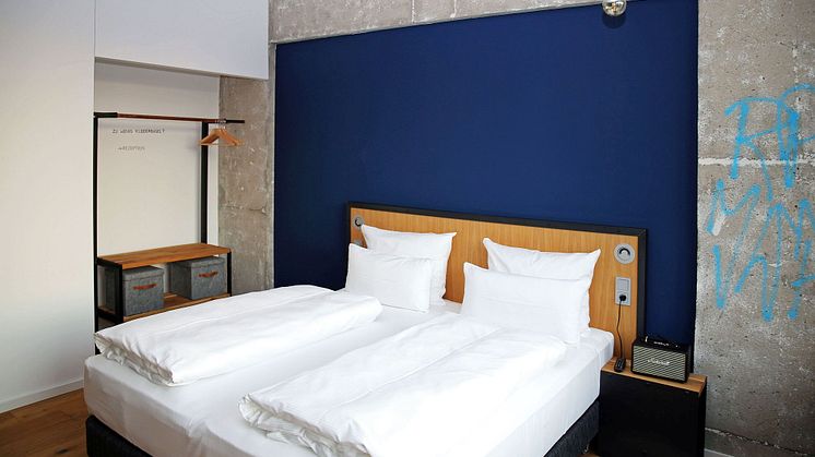 Blick ins Schlafzimmer der FELIX SUITEN
