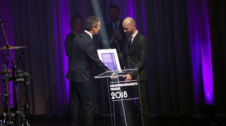 Fundamentet i Aarhus modtog Kronprinsparrets Sociale Stjernedryspris 2018. Prisen blev modtaget af Fundamentets daglige leder, Christian Rundager.