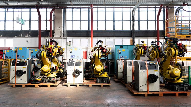 2022_-_Story_-_Retrofitting_robots_the_other_operation_at_the_Refactory (1)