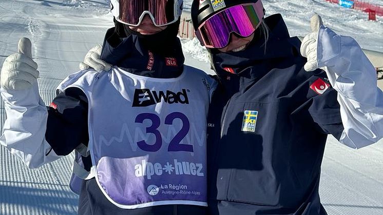 Emil Holmgren och Moa Gustafson gör personbästa i världscupen i puckelpist i franska Alpe d`Huez