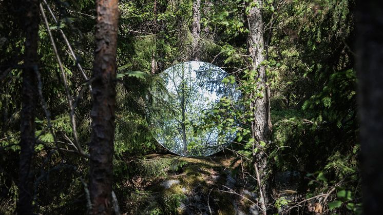 Omvägar,  Eva Schlegel, Circular Mirror, 2018