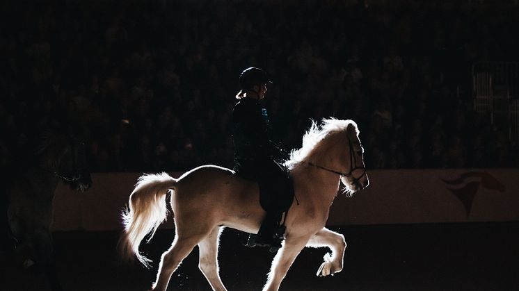 ​Sprakande familjeshow avslutade lördagens tävlingar på Jönköping Horse Show 