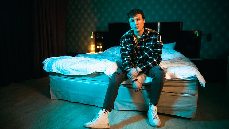 Efraim Leo släpper nya singeln ”Somebody Else” feat. Celina Sharma och presenterar kommande EP