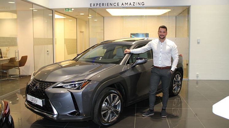 Lexus Bodø: Tilbakemeldingene på den nye elbilen fra Lexus er svært gode, forteller forteller Morten Teksnes, Brand manager.