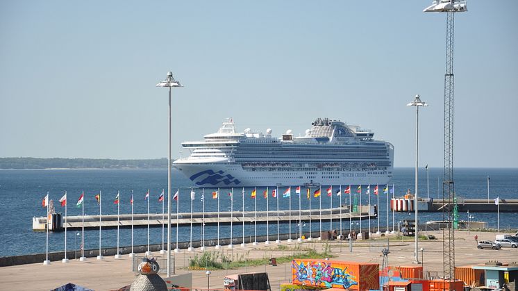 ​Kryssningssäsongen är igång - förberedelserna pågår för fullt i både hamn och stad