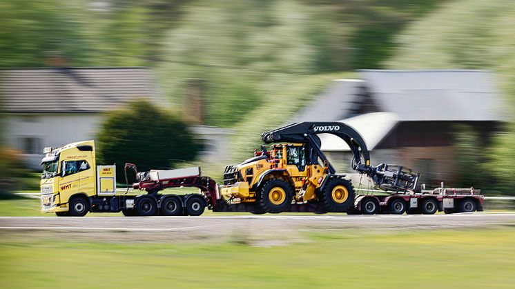 Transport av Volvo L200H High Lift till Moelven