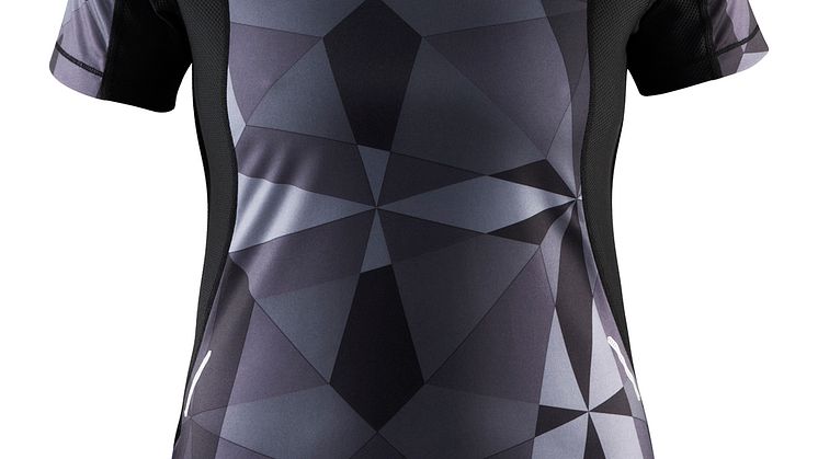 Devotion short sleeve (dam) i färgen geo black