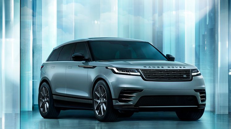 RR_Velar_24MY_Exterior_08_Front_3-4_010223
