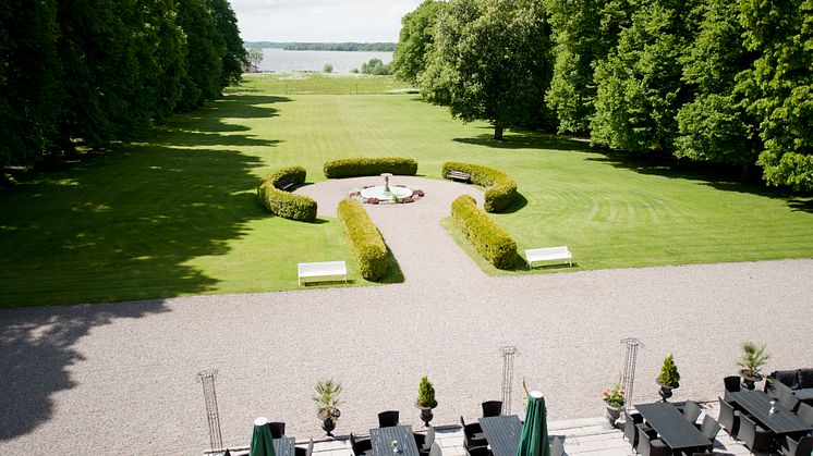 Utsikt över slottsparken