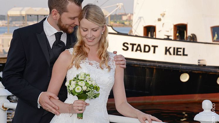 MS Stadt Kiel Paar romantisch©FOTO VICO