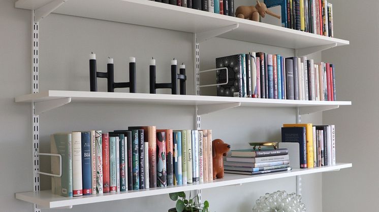 3_Elfa_Bookshelves_Interior_Shelving_system_2021_04_3