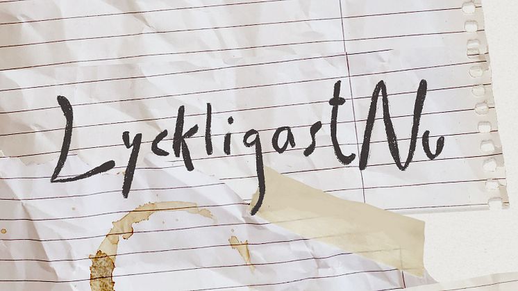 Omslag: Lyckligast nu