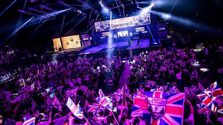 Echo Arena i Liverpool var fyldt med mere end 3.500 STIHL TIMBERSPORTS®-fans og stemningen var helt i top. 