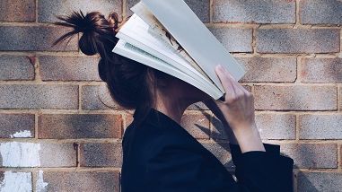 Studierende und Berufstätige haben zunehmend psychische Probleme. Wir laden ein zu einem Webinar rund um Mental Health am 20. Oktober.