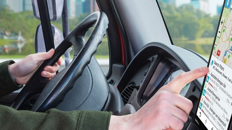 Garmin esitteli suurikokoisen dēzl™ LGV -navigaattorimalliston raskaanliikenteen erityistarpeisiin
