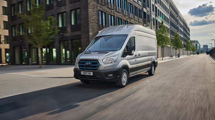 De første Ford E-Transit på vei til norske kunder: Flere hundre nye vil komme til Norge i sommer 